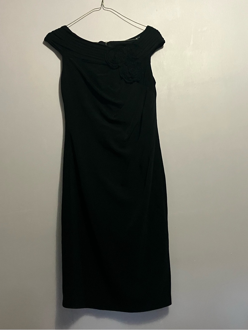 Adrianna Papell black dress - Picture 3 of 8